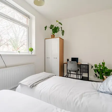 아파트 Spacious 5 Bed Contractor And Family *