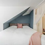 Spacious 5 Bed Contractor And Family בריסטול
