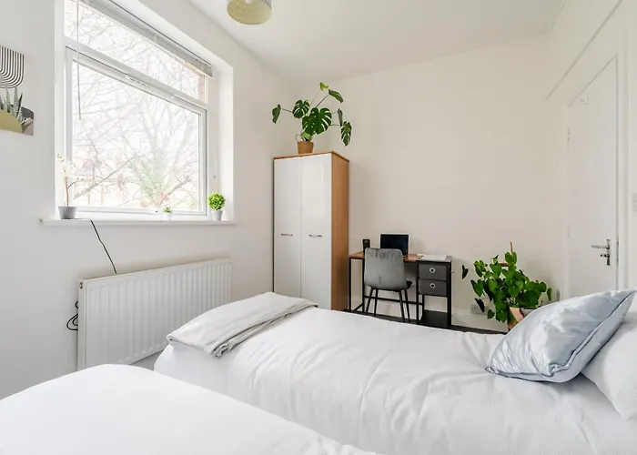 Apartmán Spacious 5 Bed Contractor And Family *